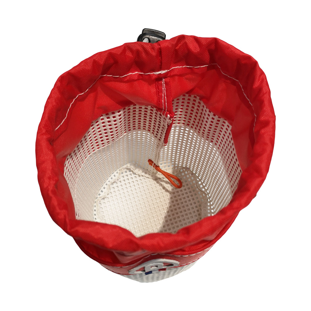 R SAC AXO 2,3 L intérieur